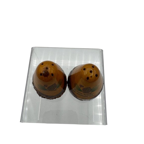Vintage Olvera Street Los Angeles California Pine Cone Salt & Pepper Shakers - Picture 2 of 6